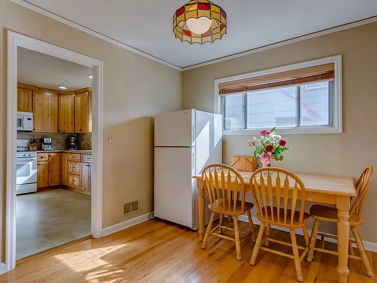 7070 N Cambridge Ave — Photo 9