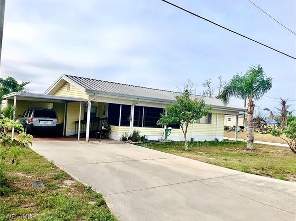 4715 Flamingo Dr, Saint James City, FL 33956