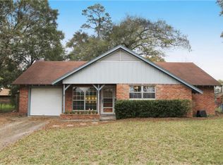 3906 Gardendale Dr, Houston, TX 77092