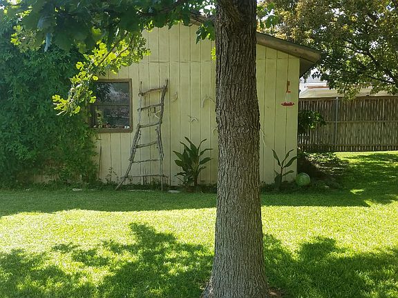 5th image of 2710 Beechwood St