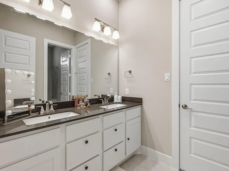 28065 Willow Glen Dr — Photo 25