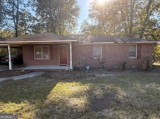 165 Country World Dr, Macon, GA 31211