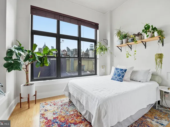 2328 Champlain St NW APT 302, Washington, DC 20009