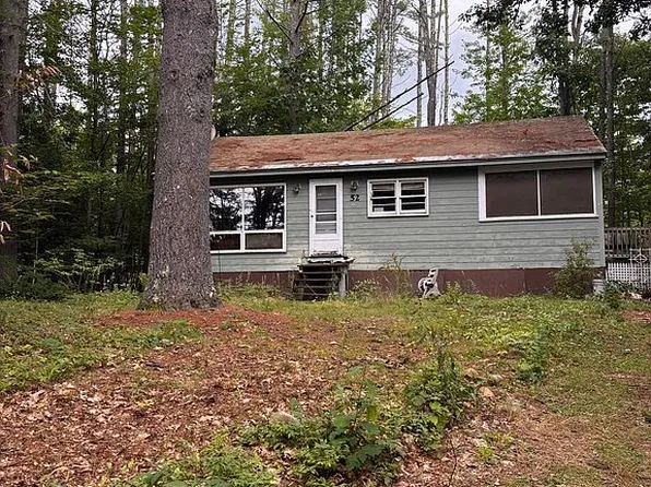 52 Hueber Dr, Sanbornton, NH 03269