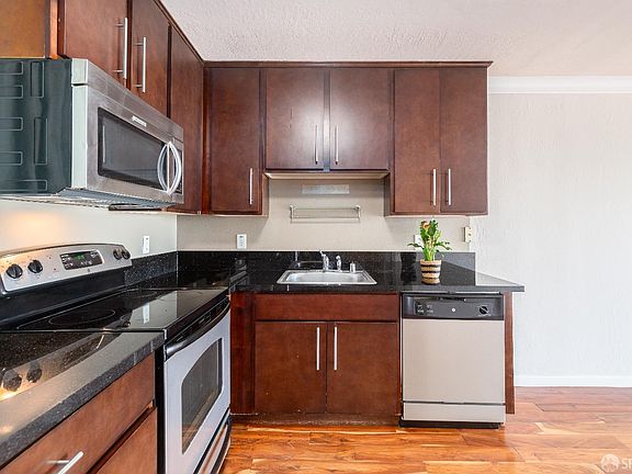 4th image of 646 Corbett Ave APT 505