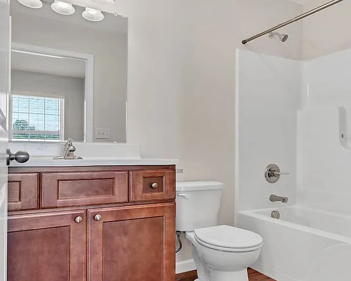 1112 Bertling St #5 — Photo 8