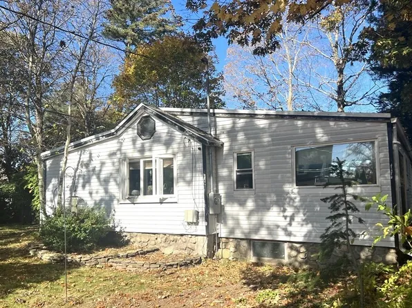 140 Stanton St, Rockland, MA 02370