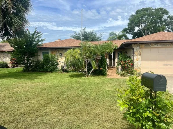 9730 San Vincente Way, Port Richey, FL 34668