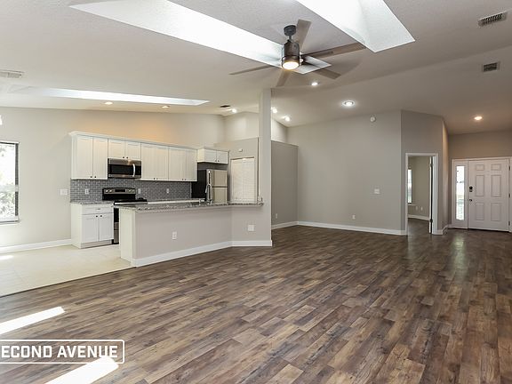 4th image of 1827 High Brook Ct