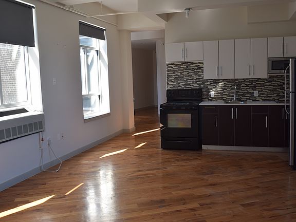 2nd image of 29-28 41st Ave #1204A