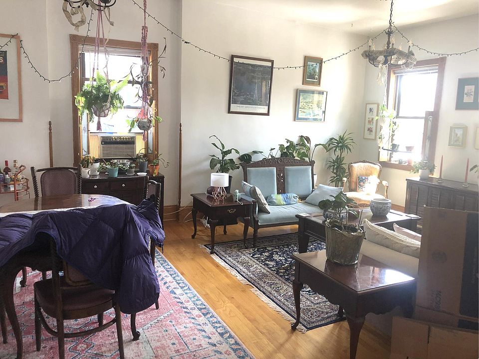 1st image of 609 W Arlington Pl APT 3