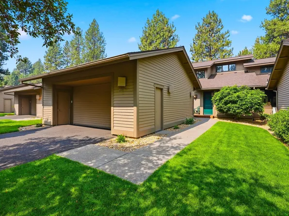 60527 Seventh Mountain Dr, Bend, OR 97702