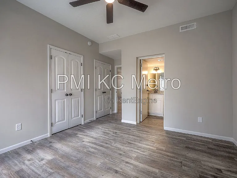 2709 Chasehire Dr — Photo 22