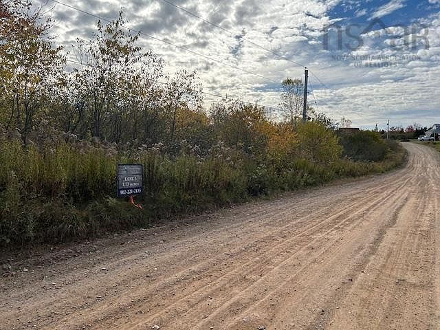 2nd image of 5 Sibley Rd