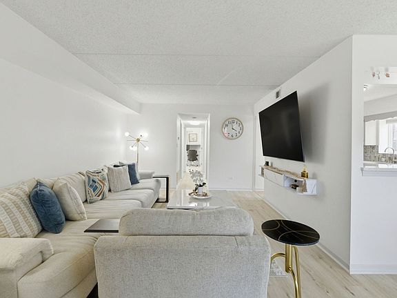5th image of 16032 Crystal Creek Dr APT 1A