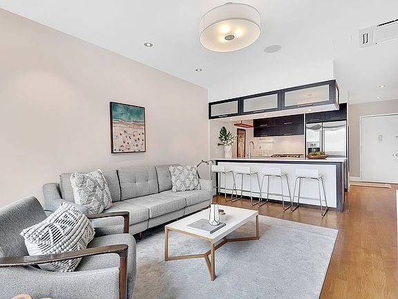 3rd image of 660 Bergen St #3E
