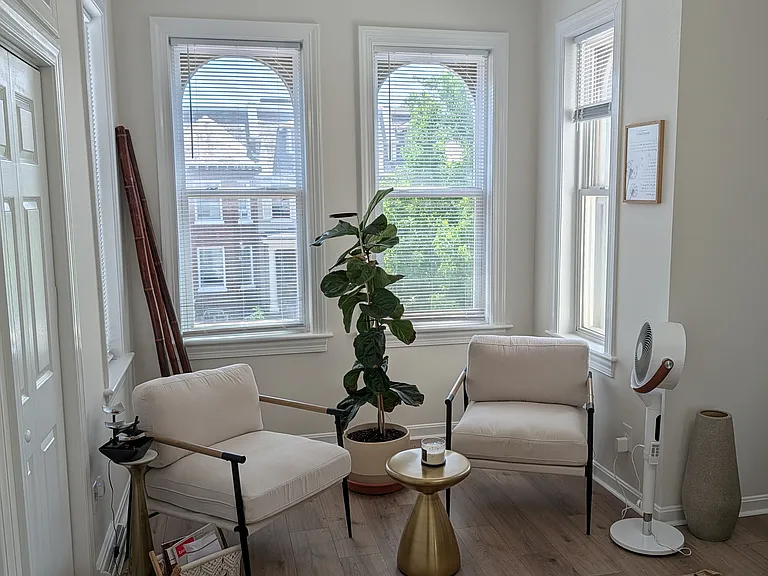616 E St NE #A — Photo 28