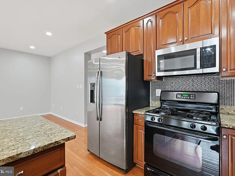 25196 Whippoorwill Ter — Photo 11