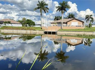917 NW 3rd Pl, Cape Coral, FL 33993