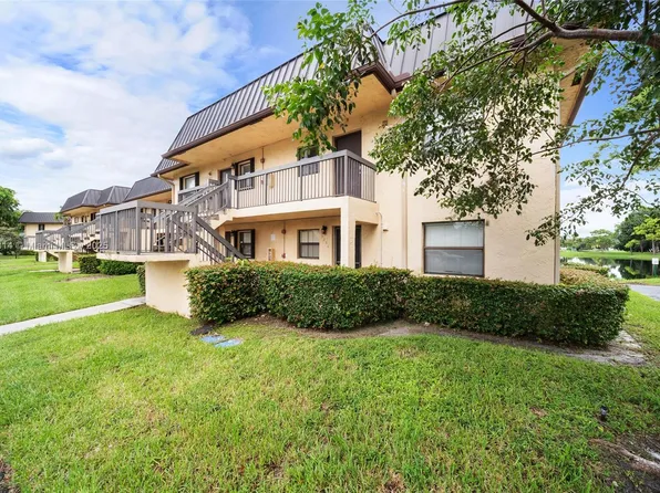 9258 NW 1st St #206, Hollywood, FL 33024