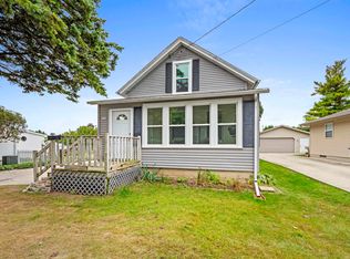 3609 Custer St, Manitowoc, WI 54220