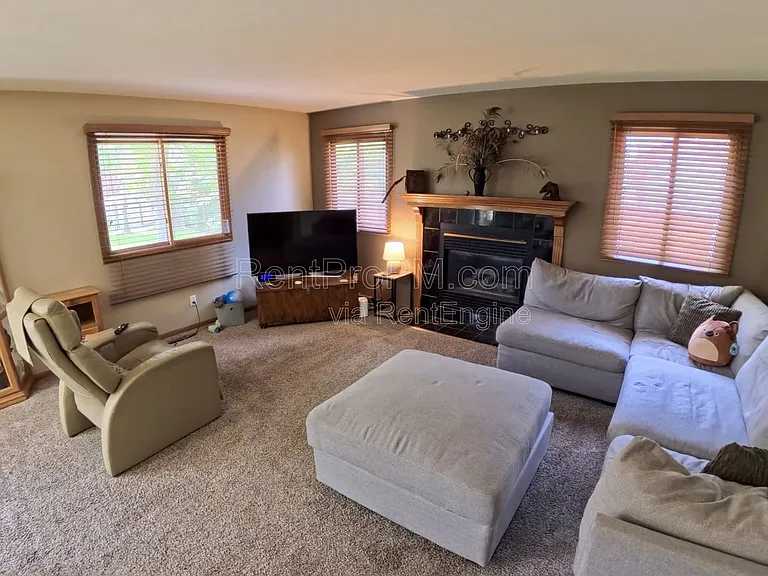 2425 Cochetopa Ct — Photo 11