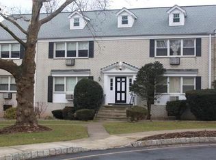 9 Oxford Ct APT 7907, Suffern, NY 10901