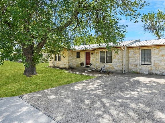 3rd image of 548 N Stefka Dr