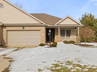 924 Red Oak Trl, Lexington, OH 44904