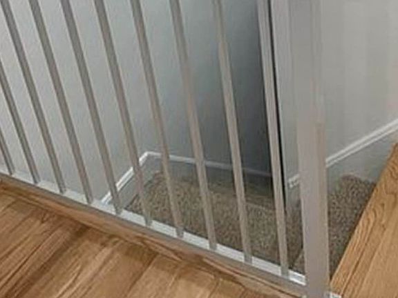 3rd image of 180 Hamden Ave Floor 2