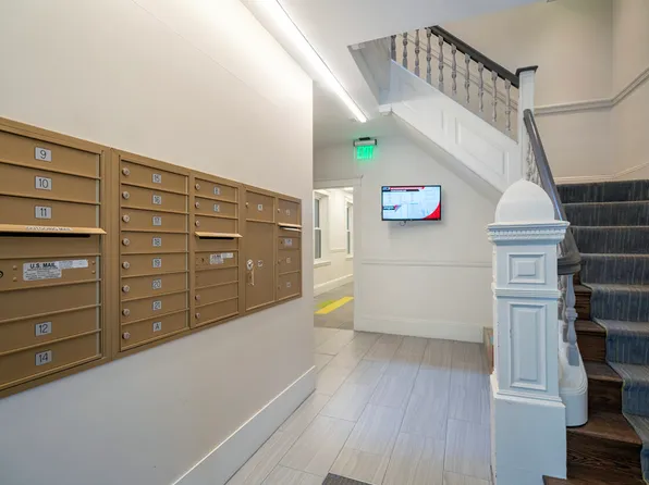55 Queensberry St, Boston, MA