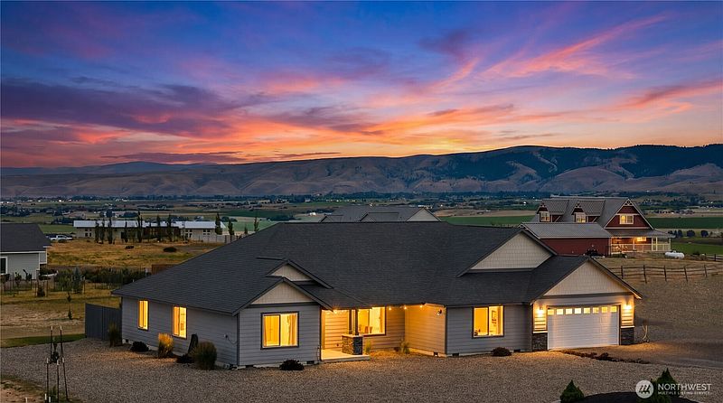 2nd image of 1510 Bitterbrush Drive