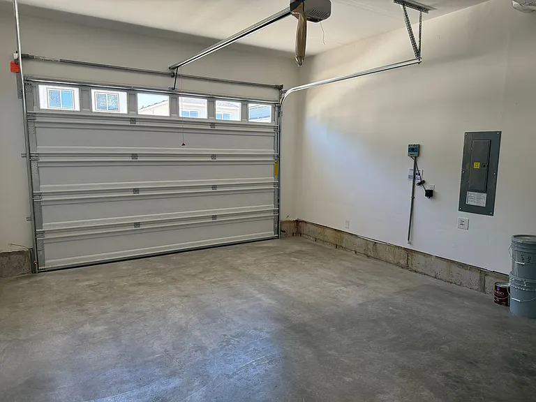 9702 NE 29th Ave — Photo 5