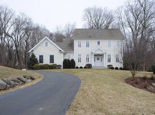 5 Kensett Rdg, Norwalk, CT 06851