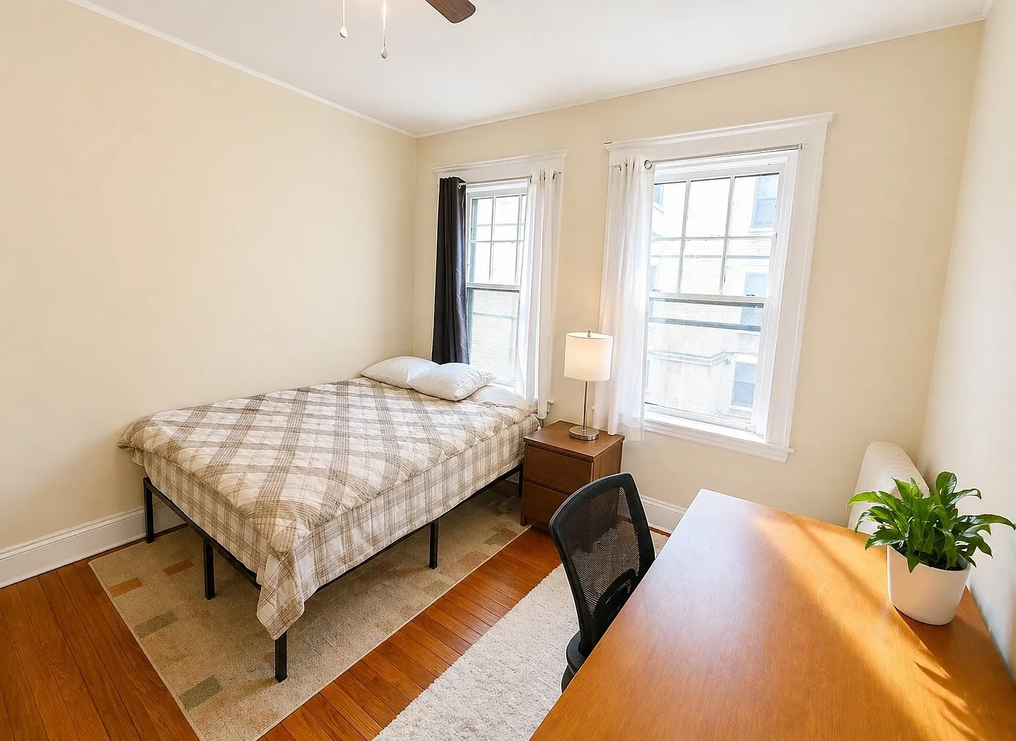 Studio, 1.0 bath, 306 sqft, $1,750 — Photo 4