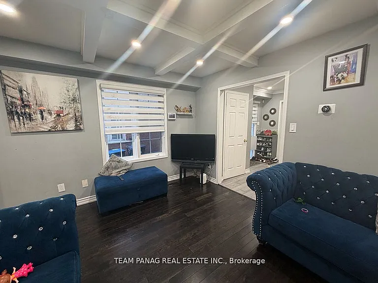 35 Hickorybush Ave — Photo 5