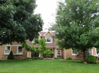 6837 Coffee Springs Dr S, Saint Louis, MO