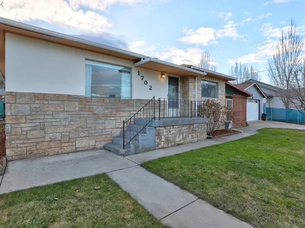 1702 W 10th St, The Dalles, OR 97058