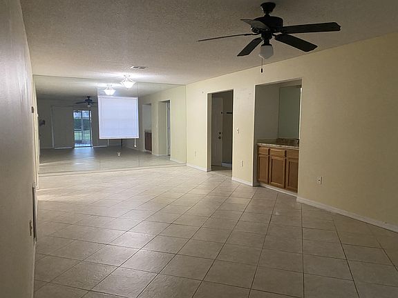 4th image of 8107 Olympia Ct