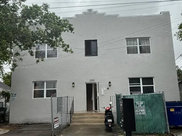 2330 NW 9th St #15, Miami, FL 33125