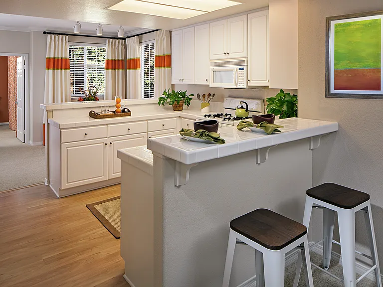 Torrey Ridge Apartment Homes — Photo 7
