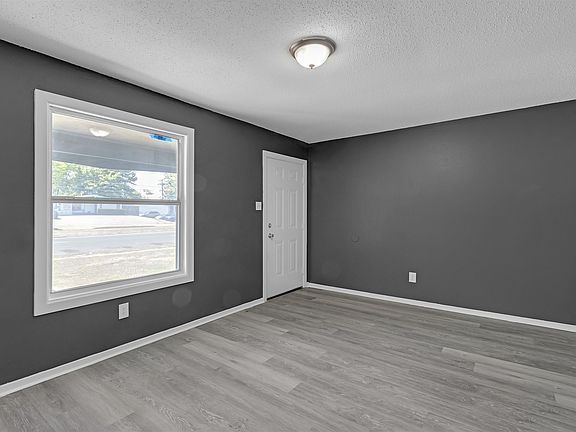 5th image of 3244 S Perkins Rd
