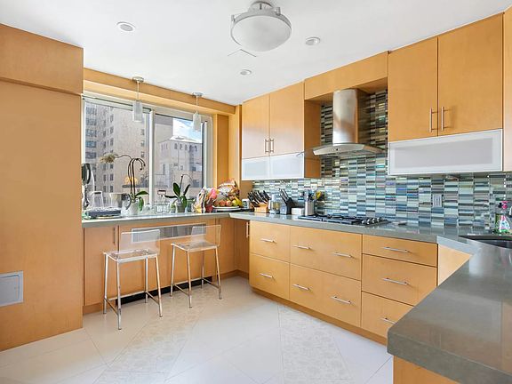 3rd image of 40 E 80th St #17/18B