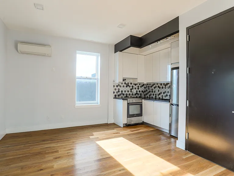 664 Rutland Rd #4F — Photo 11