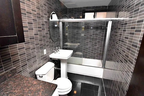 Rented by Bohemia Realty Group | media 17