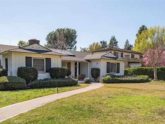 2nd image of 3000 E California Blvd