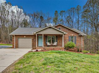 1608 Walker Rd, Asheboro, NC 27205