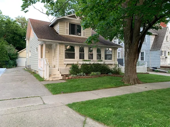 3250 Cumberland Rd, Berkley, MI 48072