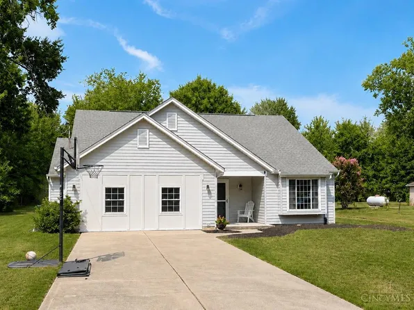 1124 Orchard Ln, Amelia, OH 45102