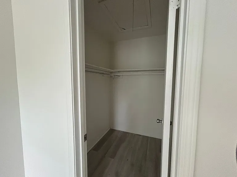 818 Lesa St — Photo 10